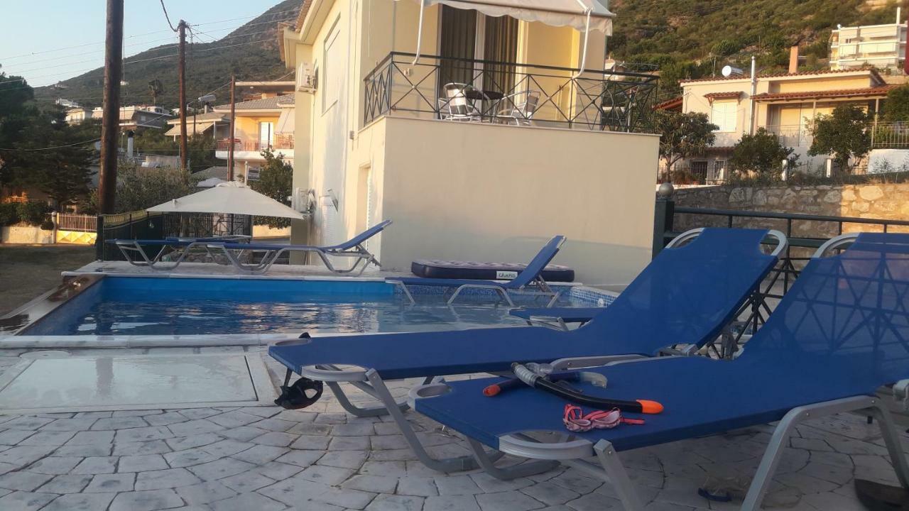 Semiramis Suites With Pool 칼라마타 외부 사진